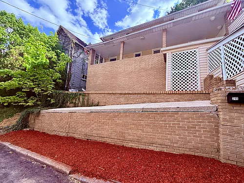 248 Derby St Photo 1