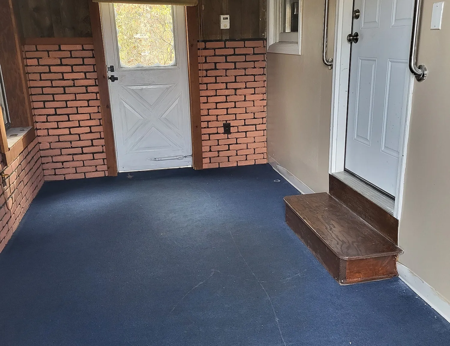 141 Greenwood Court - 1 — Photo 3