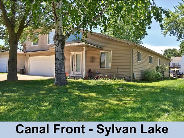 1700 Maddy Ln, Keego Harbor, MI 48320