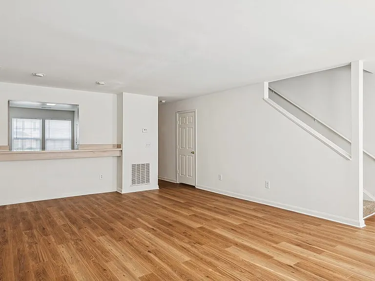 Broadwater Townhomes — Photo 3