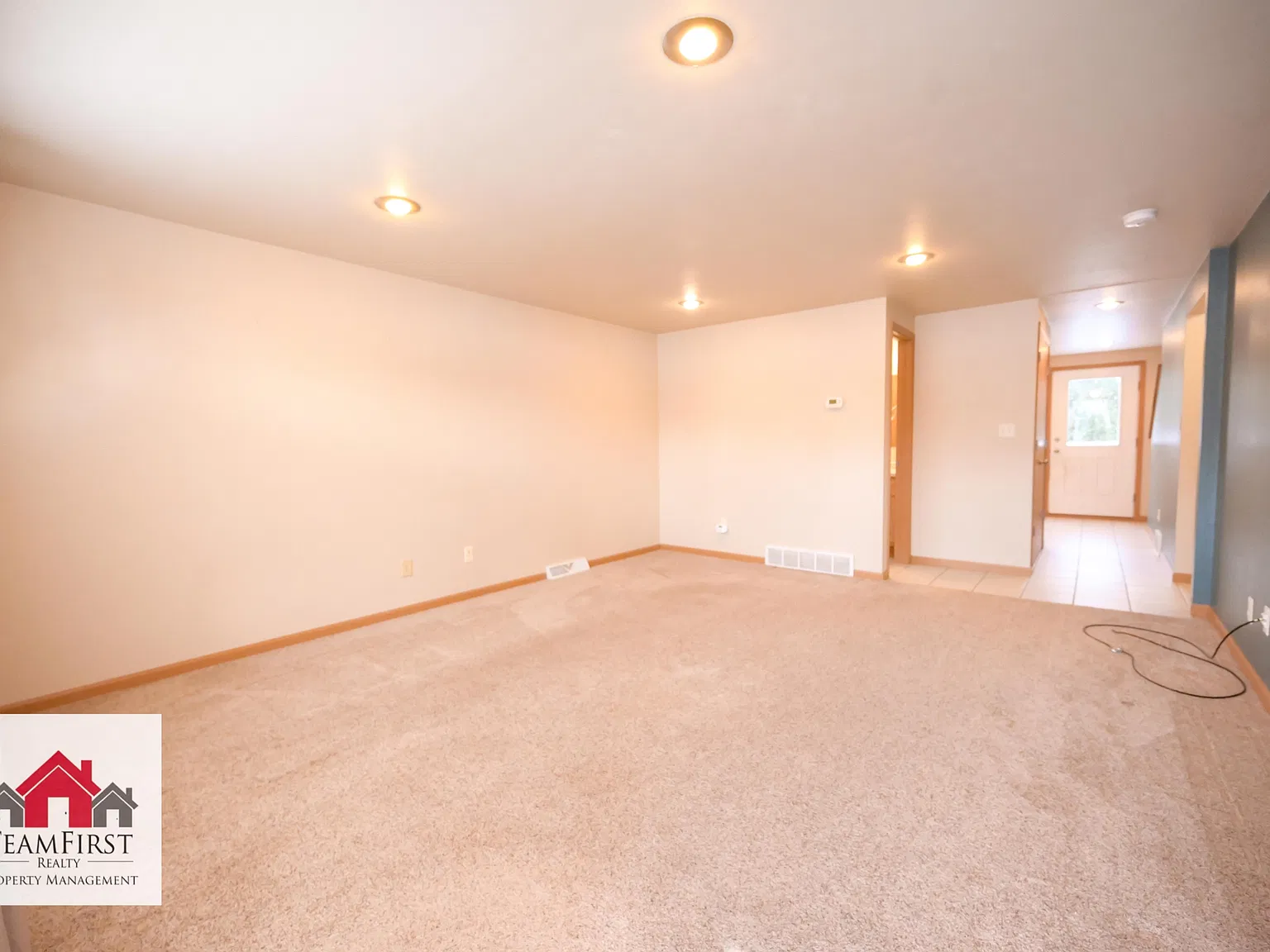 2135 S Broadway Ave - 1 — Photo 2