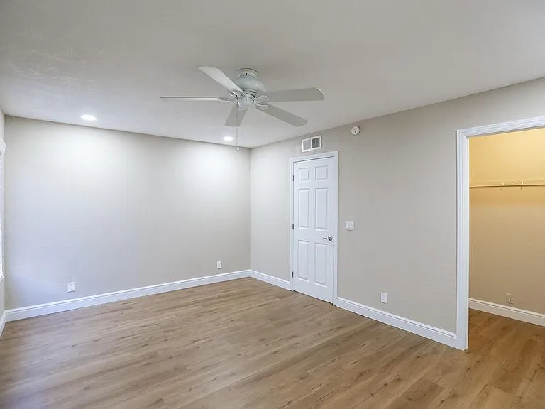 2228 E Campbell Ave #127 — Photo 7