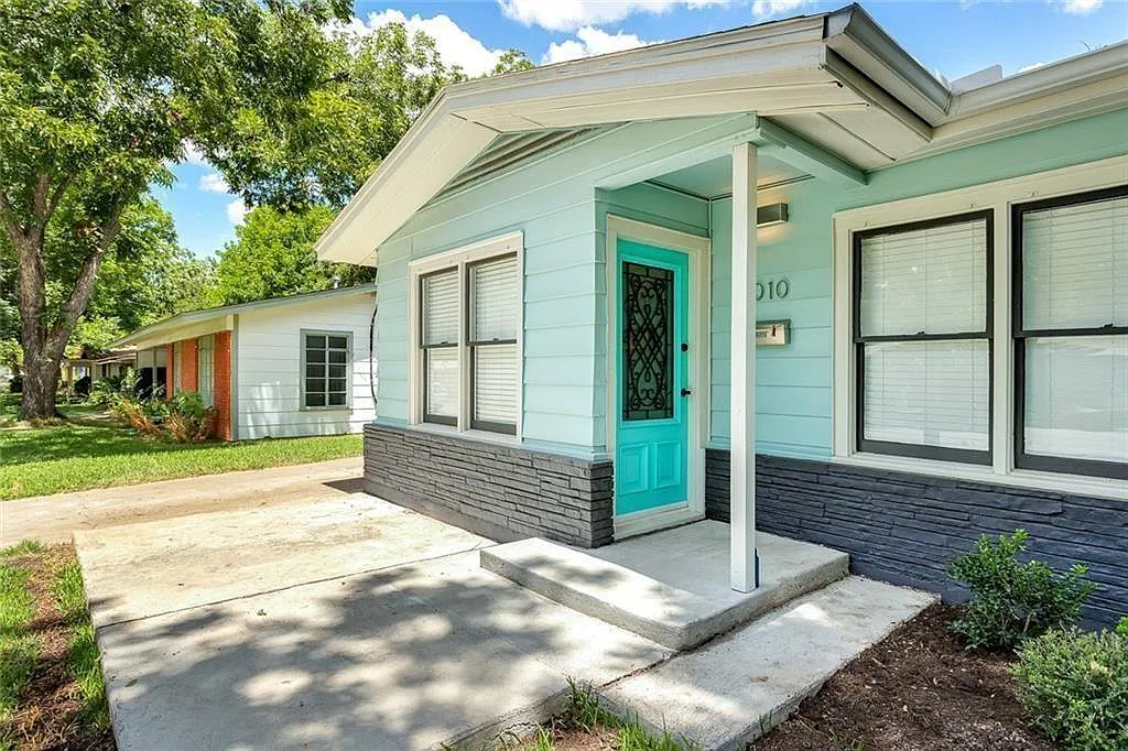 3 bed, 1.0 bath, 1505 sqft, $3,100 — Photo 3