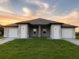 4816 24th St, Lehigh Acres, FL