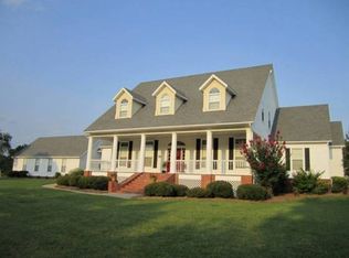 460 Riverlyn Dr, Fayetteville, AR 72703
