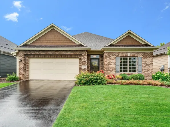 8713 9th Pl N, Lake Elmo, MN 55042