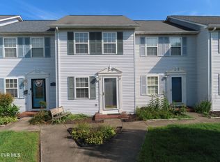 219 Hunter Hills Cir, Bristol, TN 37620