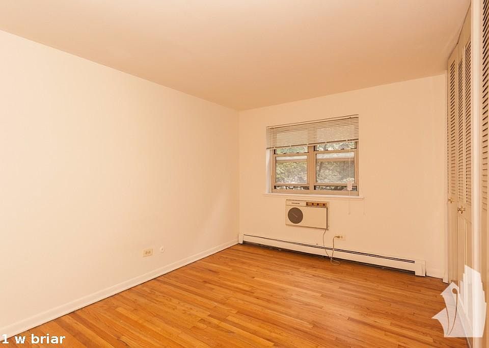 1st image of 521 W Briar Pl #114