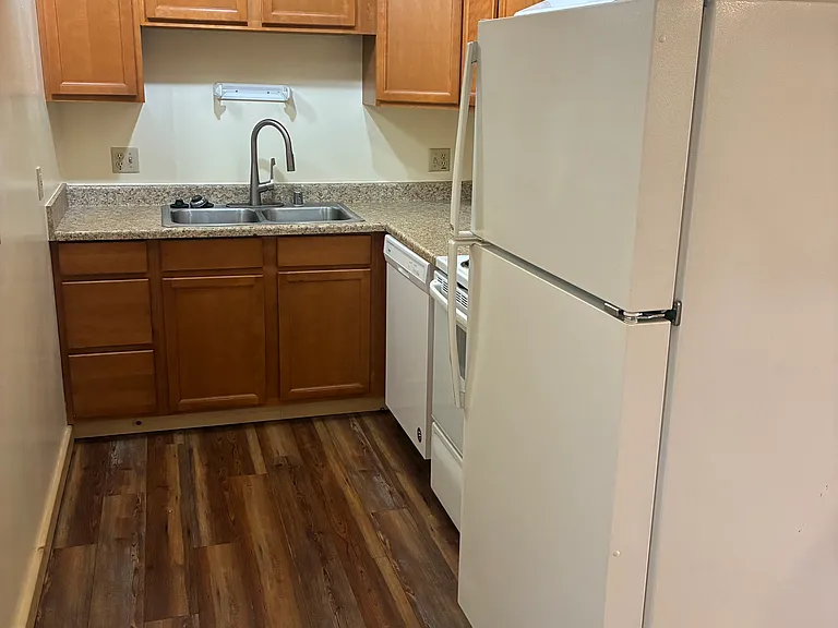 2104 Roosevelt Dr #1 — Photo 7