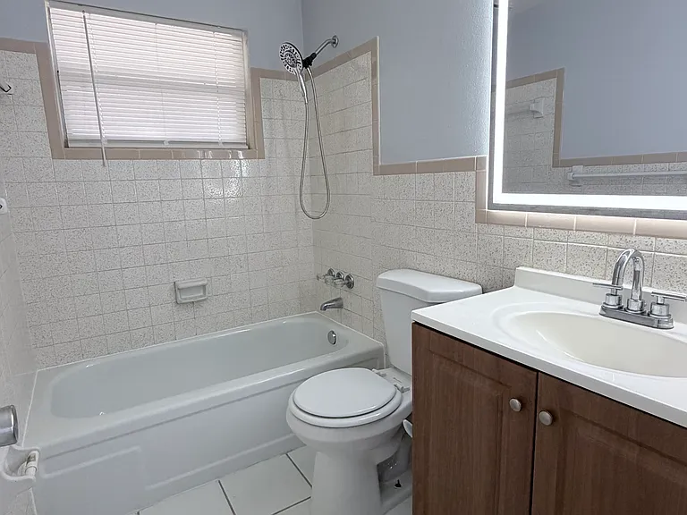 5047 Victoria Ln — Photo 2