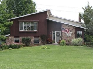 5260 Schantz Rd, Allentown, PA 18104