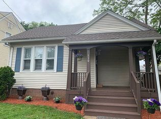 110 Beacon St, Hamden, CT 06514