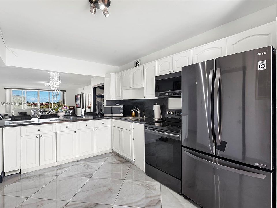 Fifth Moorings Condominiums 1401 NE Miami Gardens Dr Miami FL Zillow