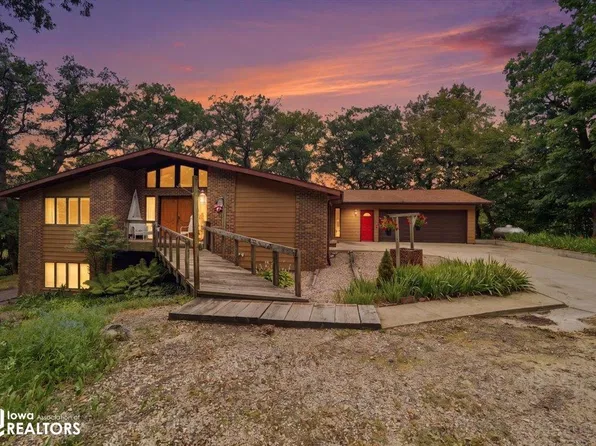 32008 234th St, Eldora, IA 50627