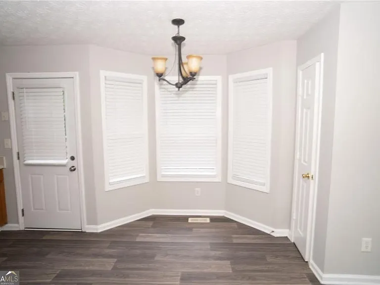 52 Fieldstone Ct — Photo 15