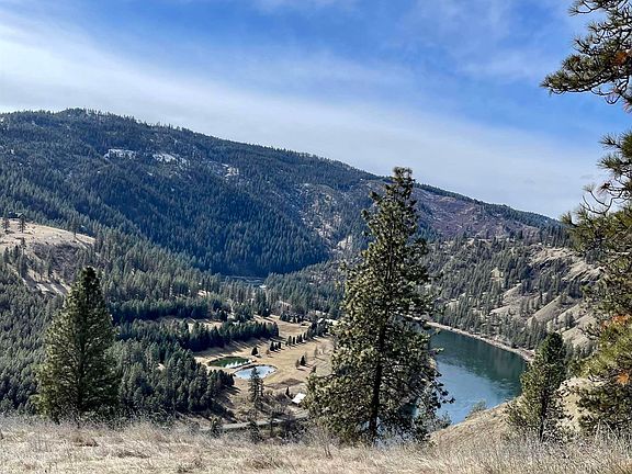 3rd image of 620 Old Peck Grade
