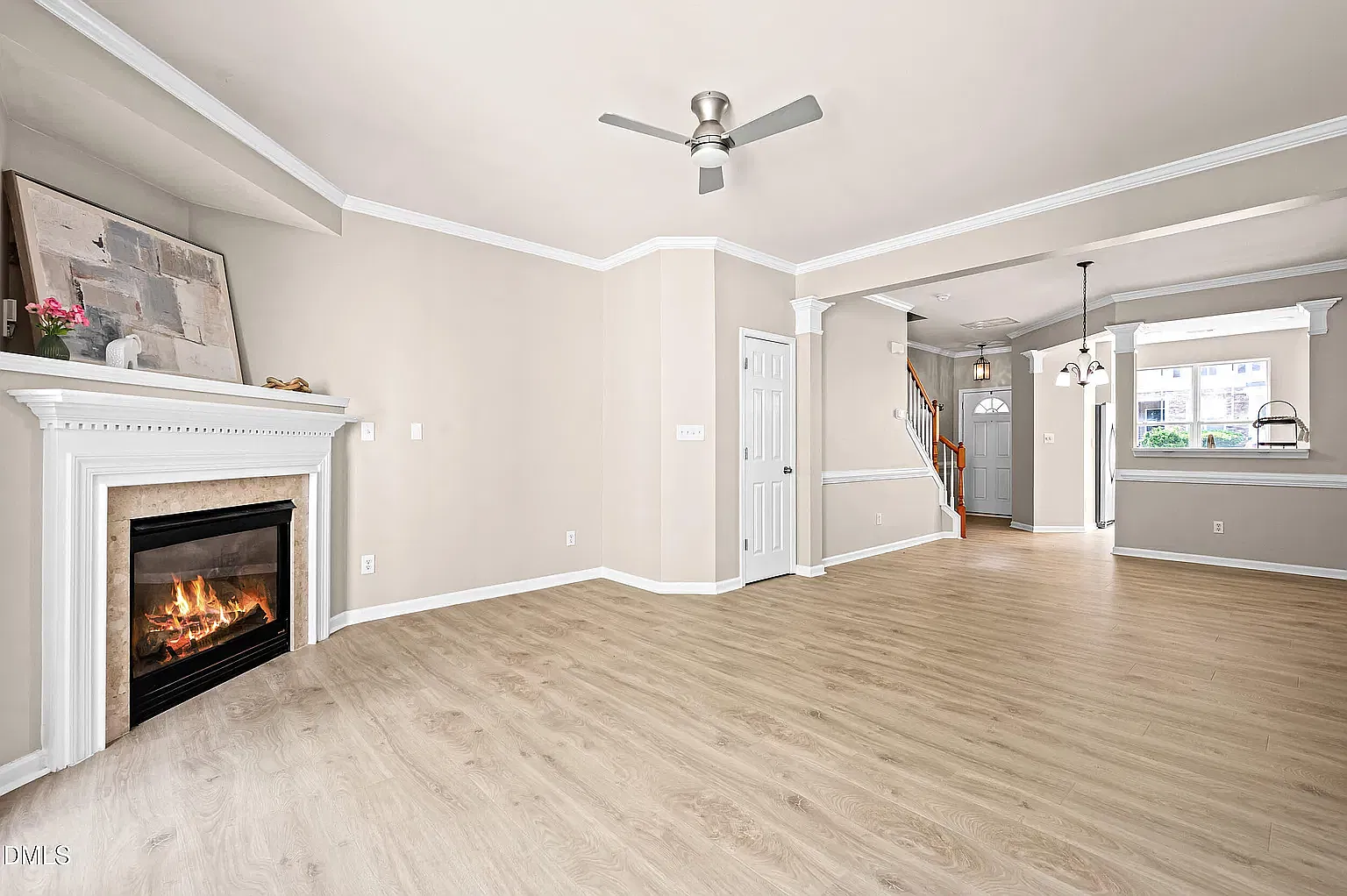 2 bed, 2.5 bath, 1240 sqft, $1,698 — Photo 3