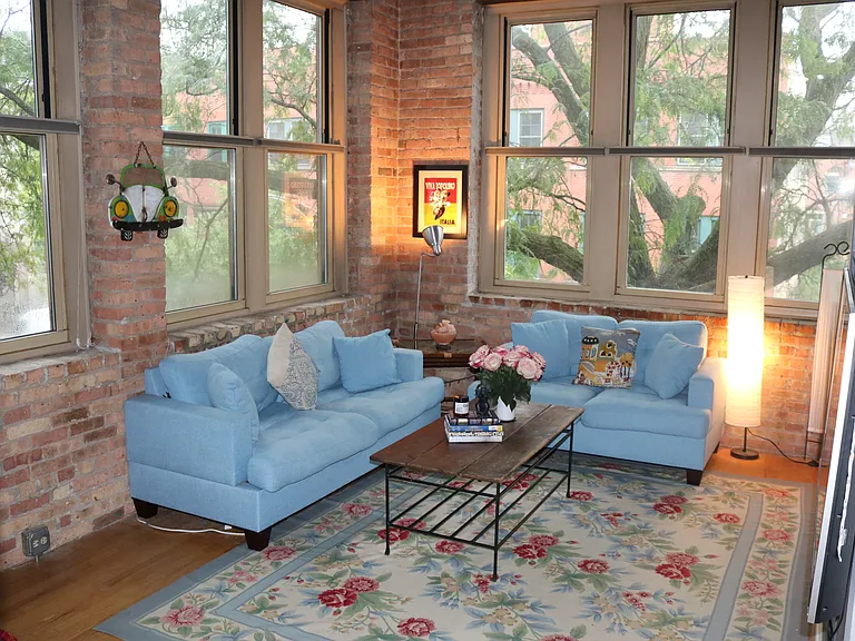 2510 N Wayne Ave #211 — Photo 1