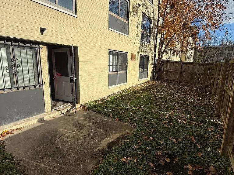 3103 Naylor Rd SE #B — Photo 18