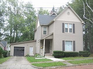 2nd image of 117 Catlin Ave