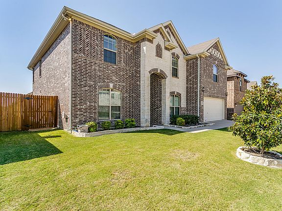 4th image of 4213 Leeds Dr