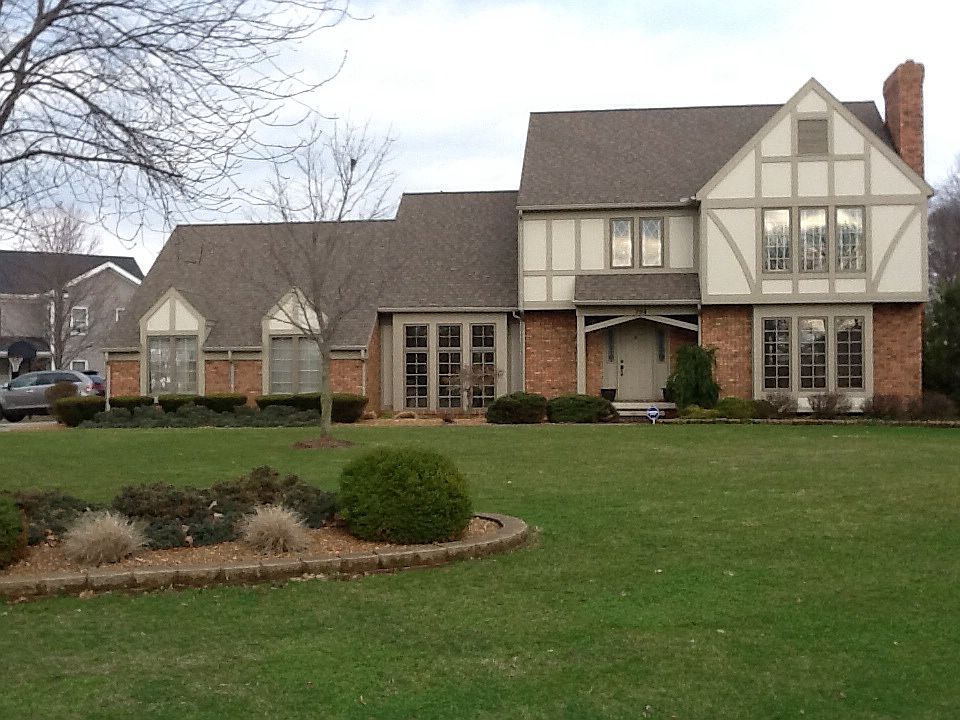 1st image of 794 Fairway Ln