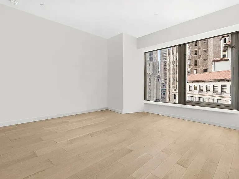 75 Wall St #27J — Photo 7