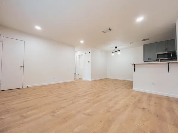 1815 Gracy Farms Ln #B, Austin, TX 78758