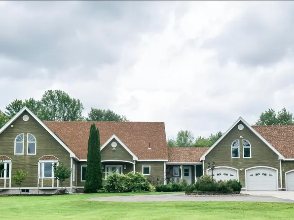 10 Jules Drive, Windham, ME 04062