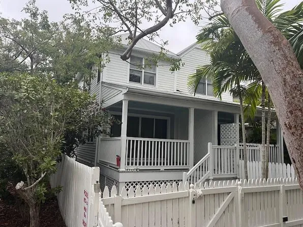 96 Golf Club Dr, Key West, FL 33040