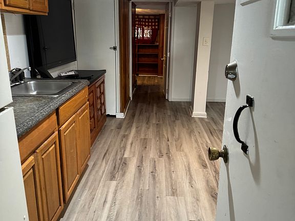 3rd image of 4025 New Hampshire Ave NW