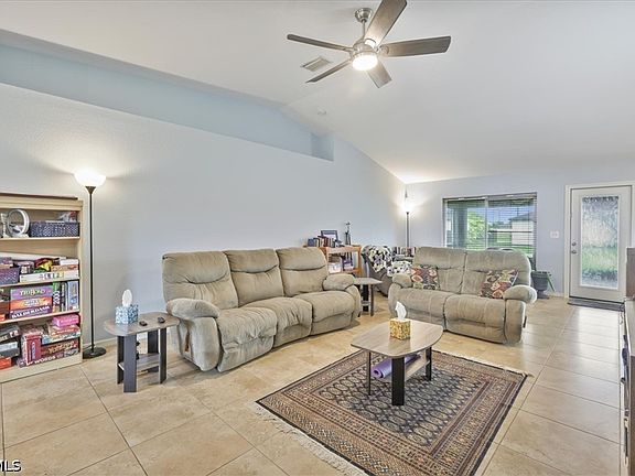 5th image of 1605 SW 28th St