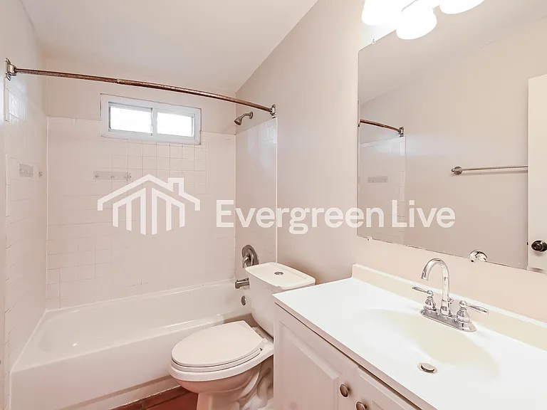 1040 Robinwood Dr — Photo 10