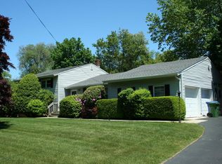 175 Cloverdale Cir, Tinton Falls, NJ