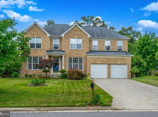 25869 Spring Farm Cir, Chantilly, VA 20152