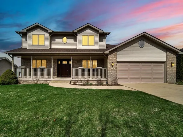 250 W 128th Pl, Crown Point, IN 46307