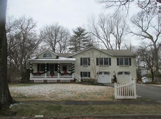 110 Winslow Ter, Glen Rock, NJ 07452