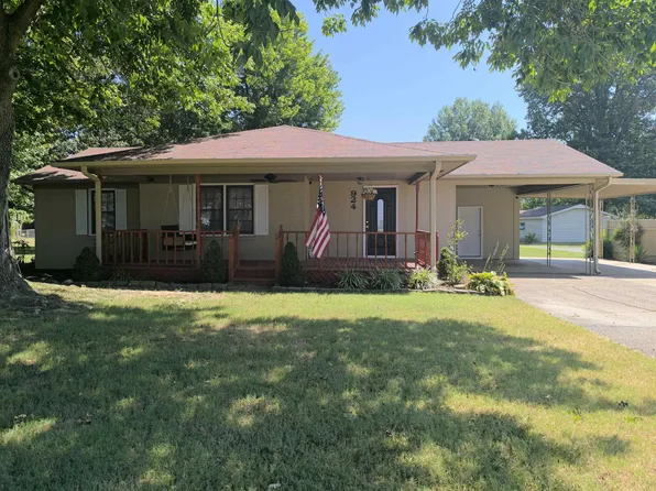 924 Sycamore St, Union City, TN 38261