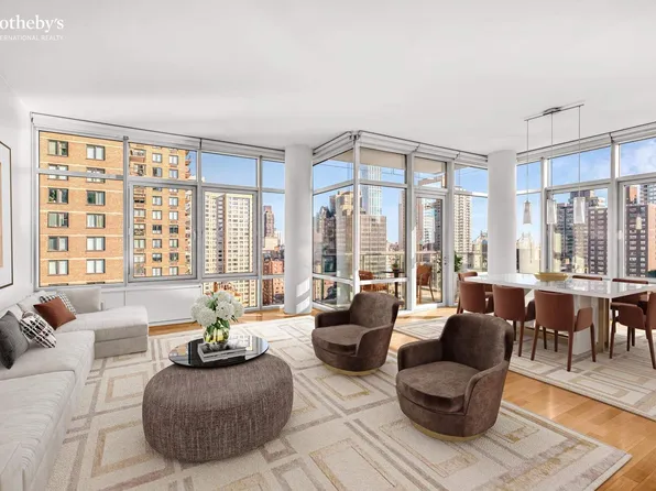 310 E 53rd St, New York, NY