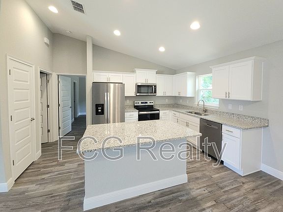 2nd image of 51 Pecan Run Dr