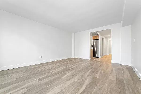 Rented by MNS | media 11