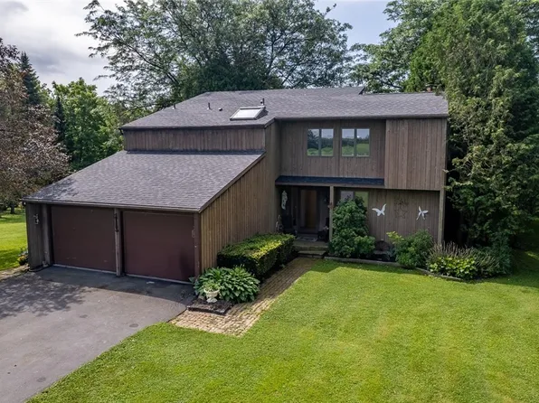 4342 Norton Rd, Syracuse, NY 13215