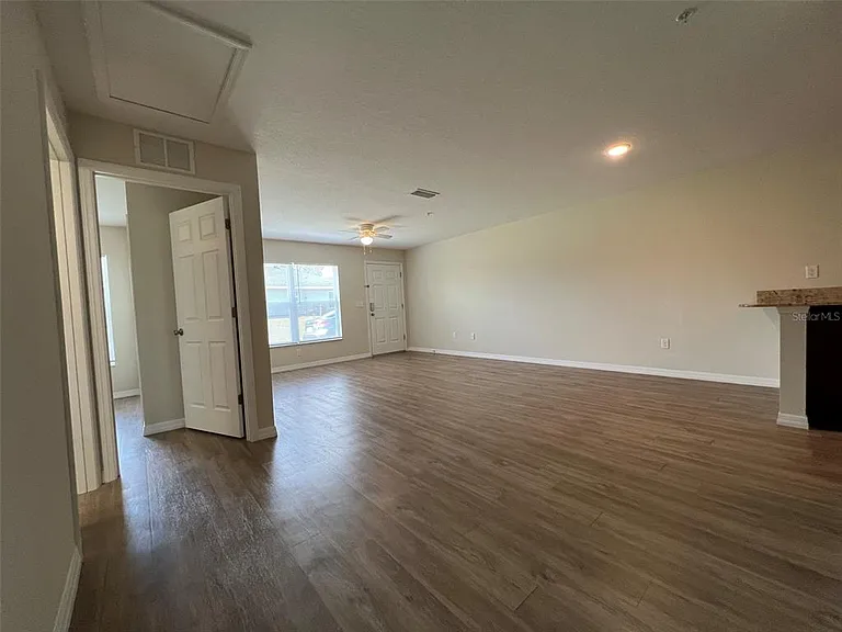 33 Poplar Rd #3 — Photo 16