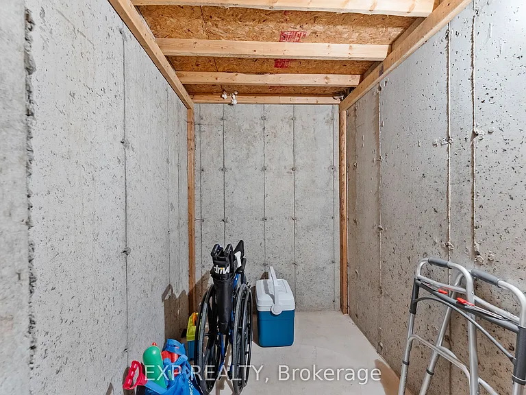 3 Briarsdale Cres — Photo 25