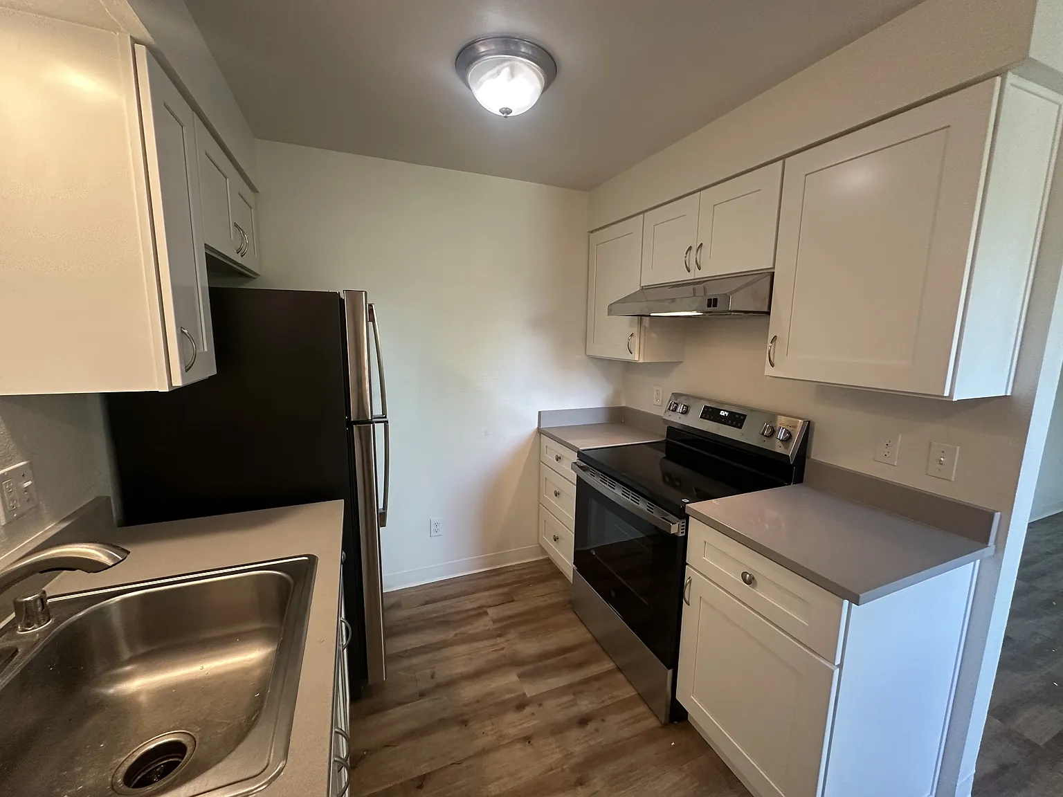 Chandler Apartments - 3 — Photo 2