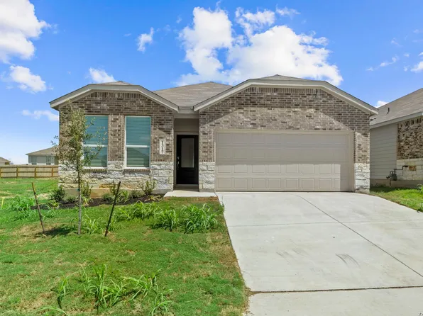 1317 Apron Trl, New Braunfels, TX 78130
