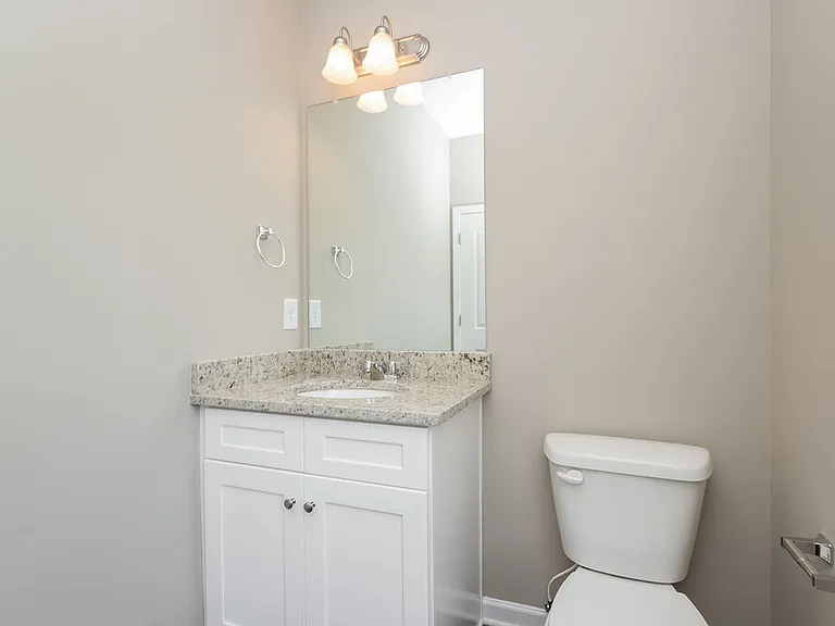 601 Fieldcrest Dr — Photo 16