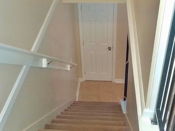 5th image of 1207 Holly Ave APT C