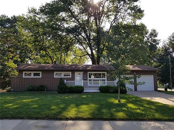 2nd image of 7509 Colonial Dr