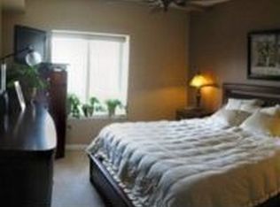 855 E 22nd St APT 402, Lombard, IL